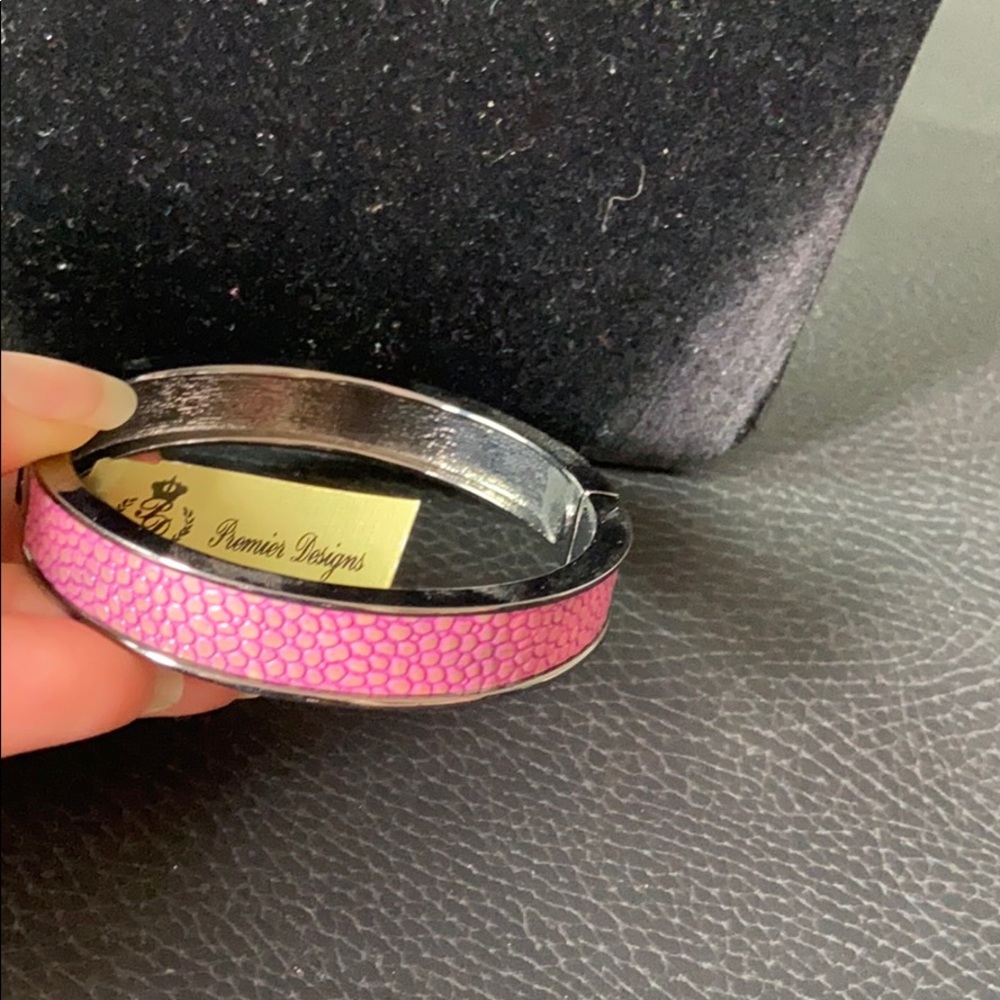 Chloe clamp bracelet